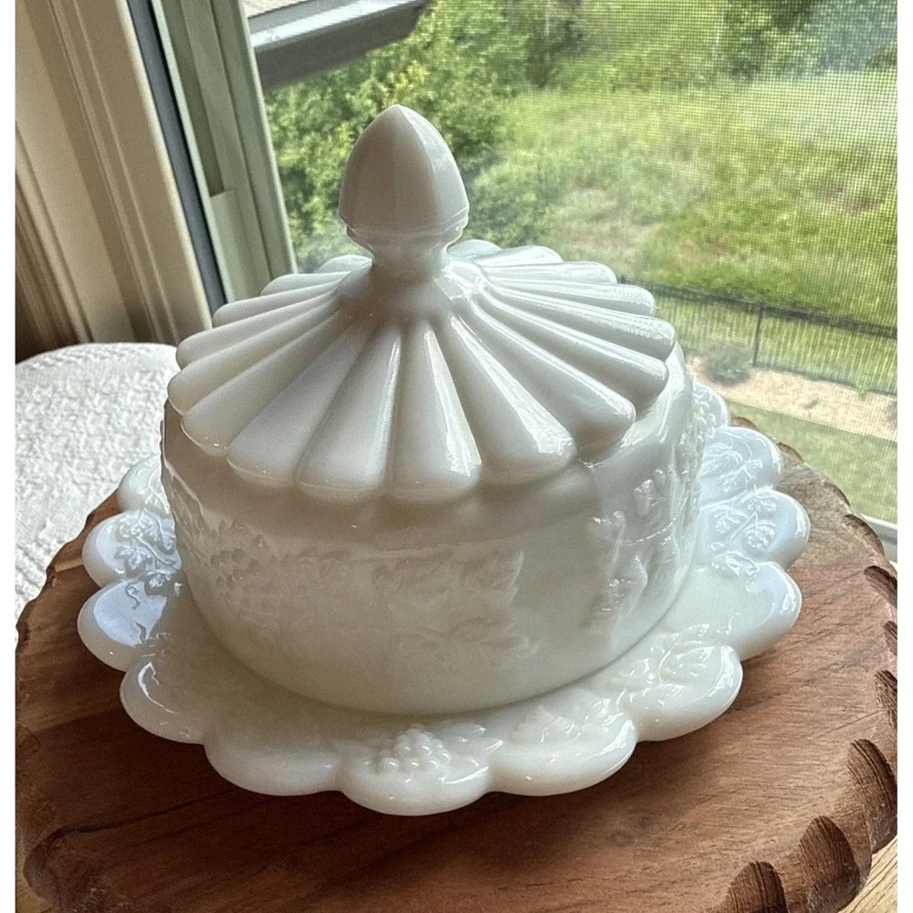 Vintage Milk Glass Grape Covered Dish Scalloped Butter Candy Cheese Westmoreland